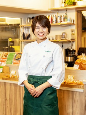 近藤　さより 氏