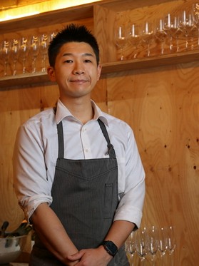 古尾谷　友基 氏