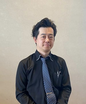 番場　俊晃 氏