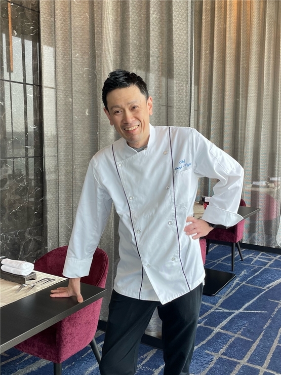 野尻賢司 氏
