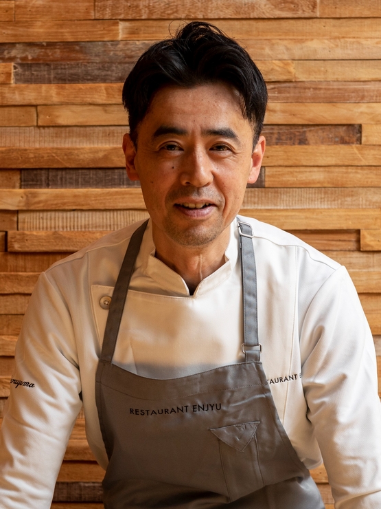 古山　哲 氏