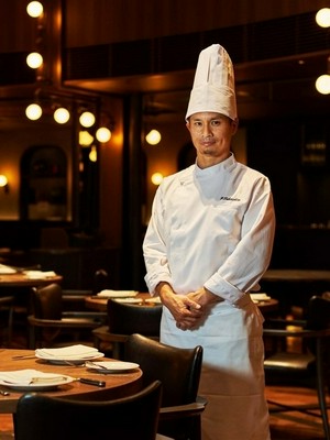 高知尾　文彦 氏