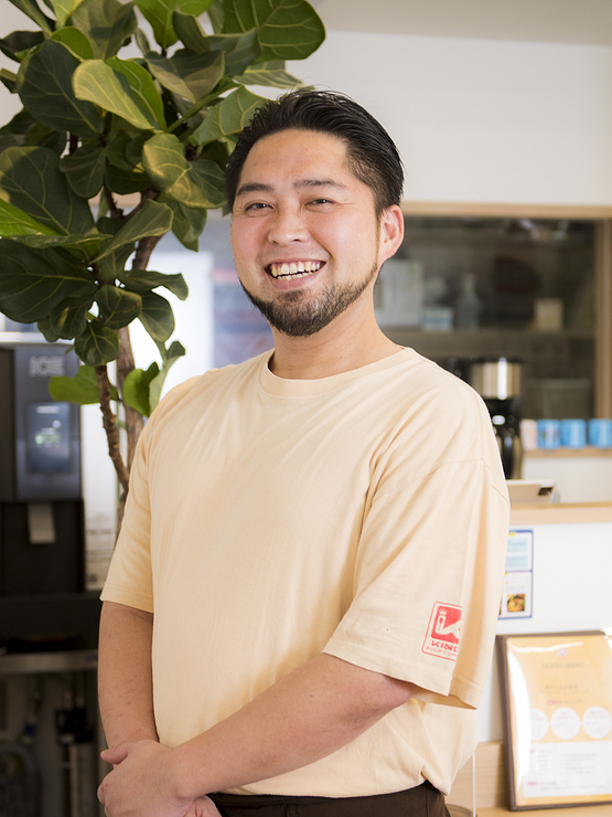 上野　晃嗣 氏