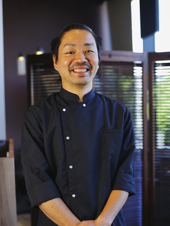 村口　僚太 氏