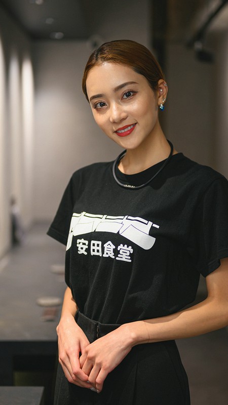安田　愛里 氏