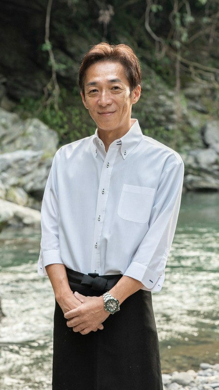 有馬　卓 氏