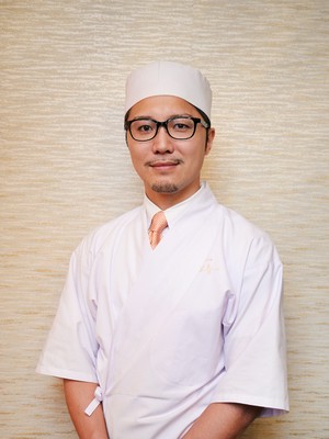 寺本　正成 氏
