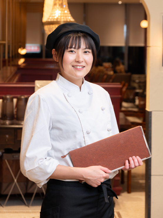 宮原　里紗 氏