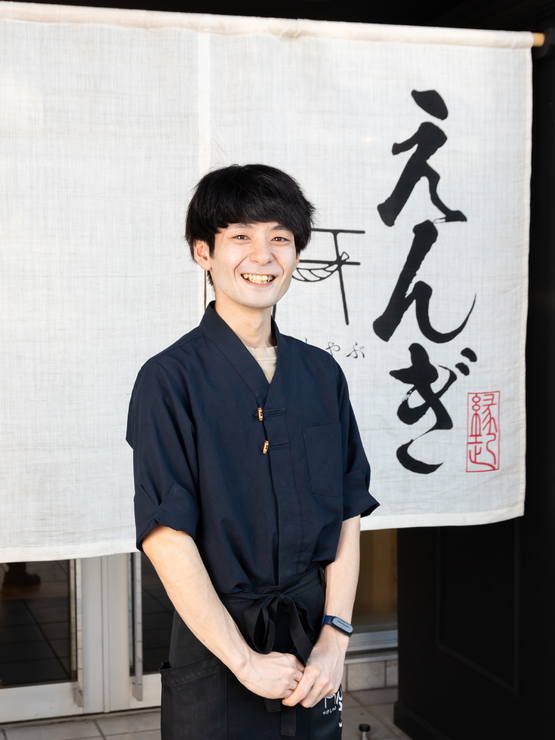 藤田　康靖 氏