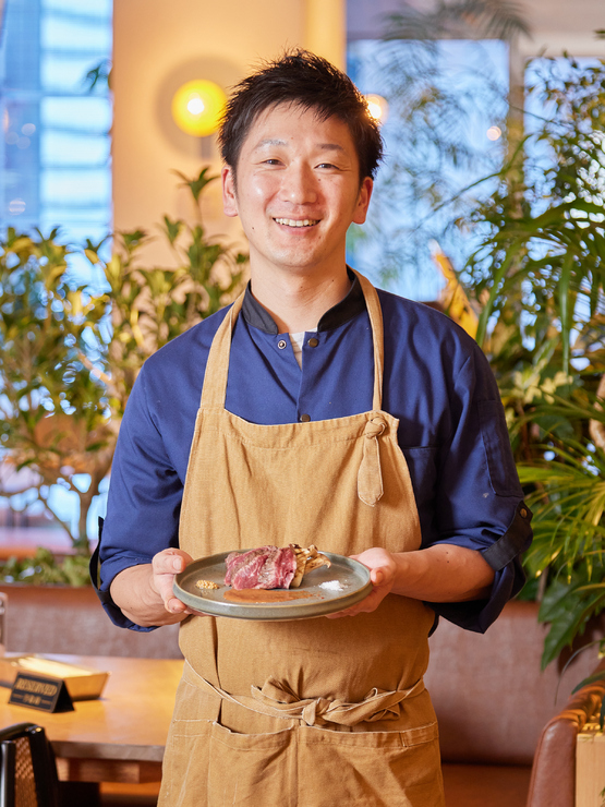 西川　泰弘 氏