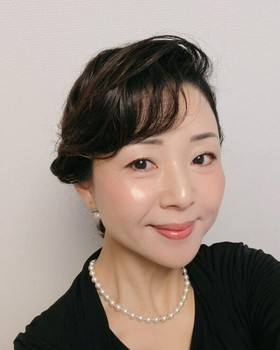 梅田　淑子 氏