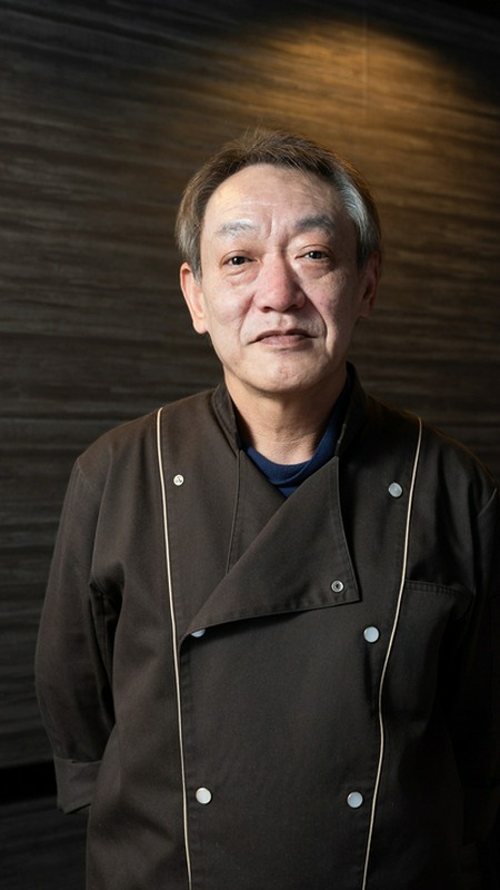 真下　幸悦 氏