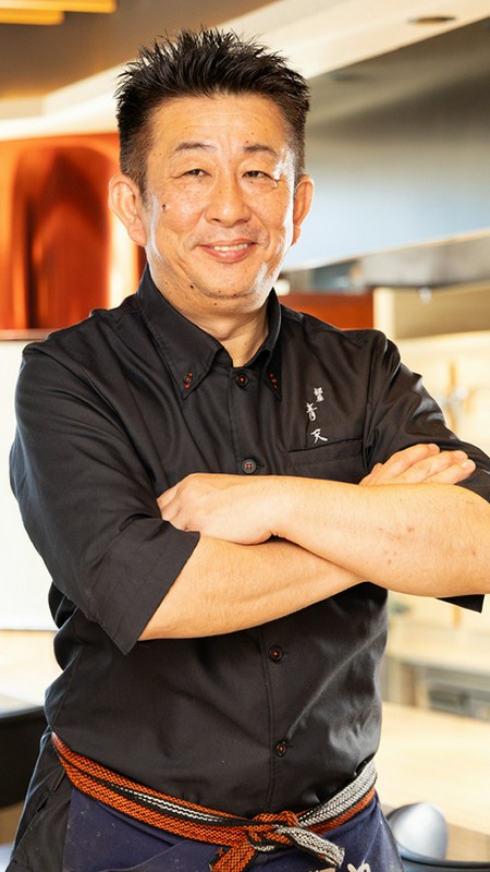 青木　祐一 氏