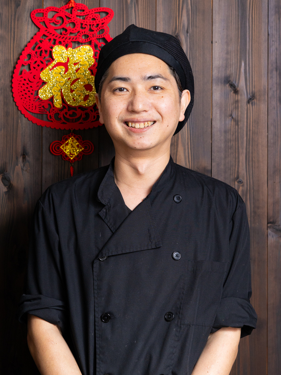 佐伯　卓 氏