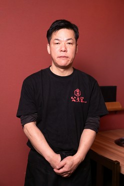 山川　陽一 氏
