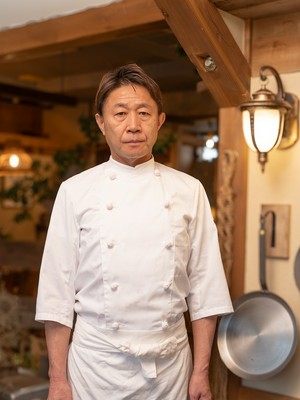 横山　尚 氏