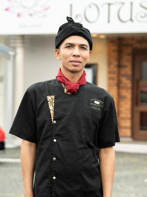 I  WAYAN BAWA 氏
