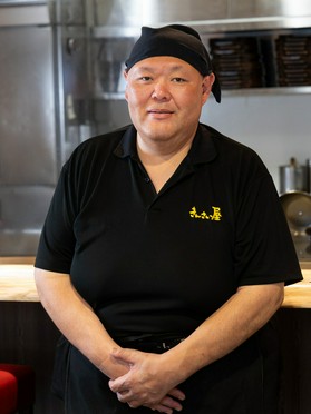 金作　善治 氏