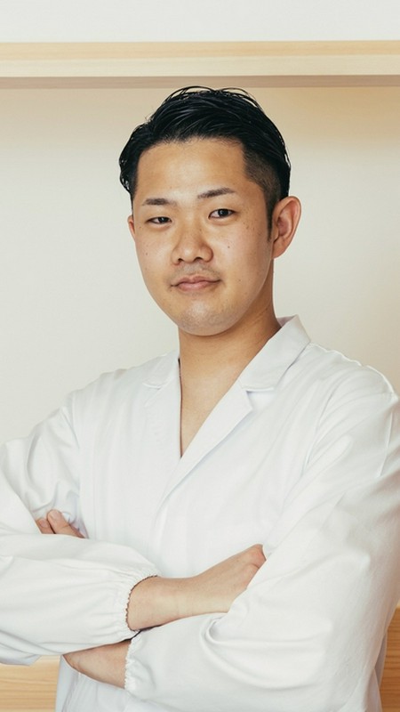 藤岡　寛生 氏