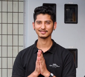 カトリ　サガル 氏