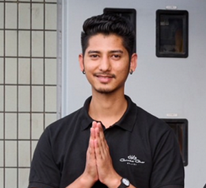 カトリ　サガル 氏