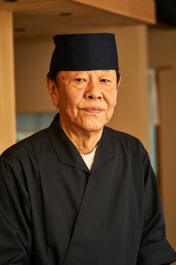 荻野　幹二 氏