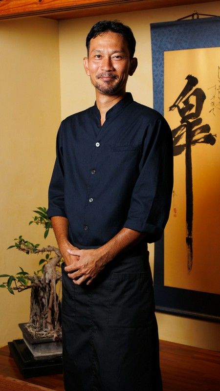 新垣　秀太 氏
