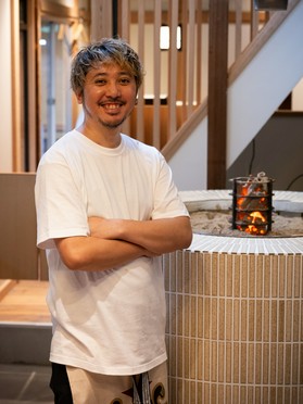 斉藤　厚 氏