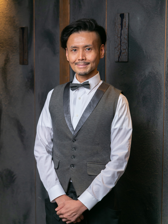 山形　陽 氏