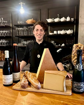 エルワン　ケナッシュ 氏