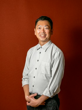 山地　 真人  氏