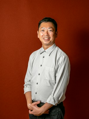 山地　 真人  氏