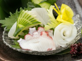 瀬戸内海の小魚と讃岐の地酒処　遊庵