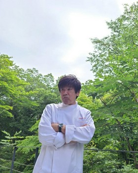 半田　勝也 氏