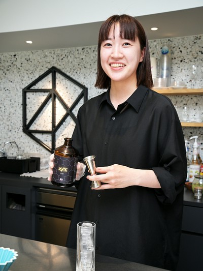 Z/X coffee新栄店 新栄/東桜/泉/カフェ 料理人 井潤 絢音 氏 | ヒトサラ