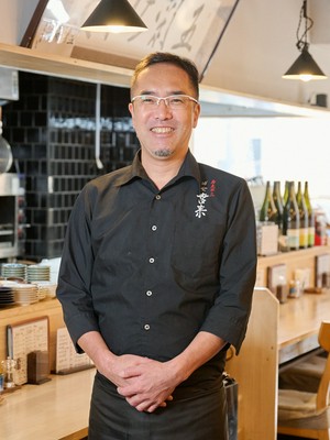 新井　規和 氏