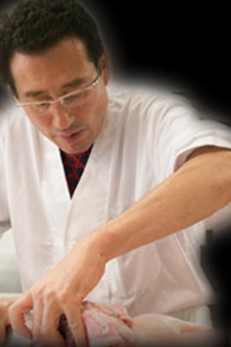 津村 　佳彦 氏