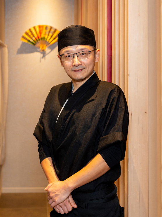 陳　煜 氏