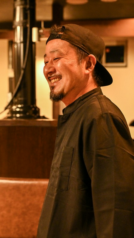 山喜　健 氏