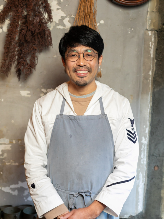 吉岡　慶 氏