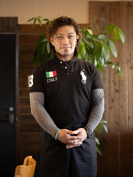 西本 聖二 氏