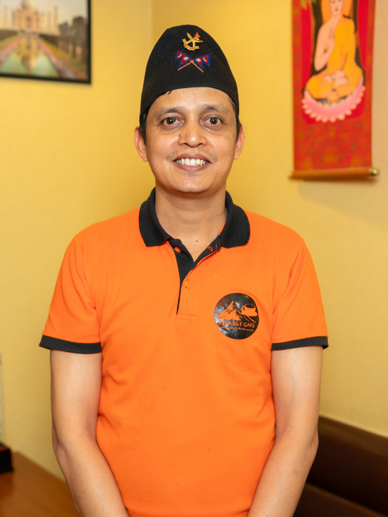 SUBEDI MAHENDRA BAHADUR 氏