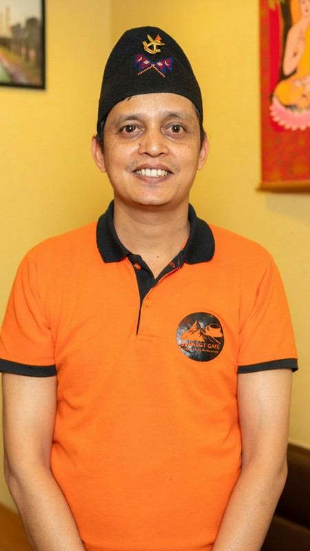 SUBEDI MAHENDRA BAHADUR 氏