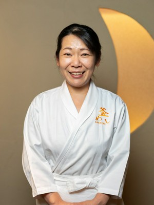 出口　恵美子 氏