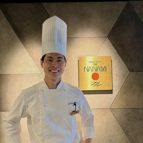白戸 氏