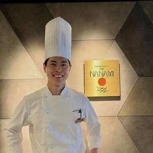 小林 氏