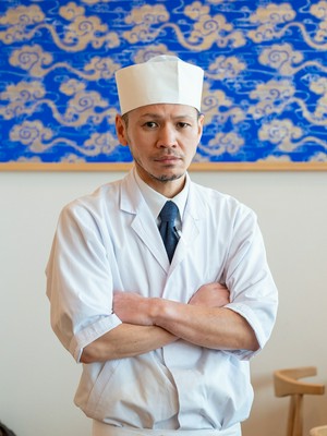 花木　友行 氏