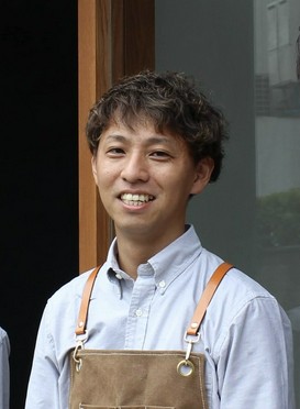 國﨑　昂志 氏