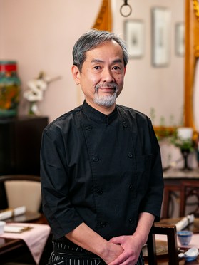 手島　賢一 氏