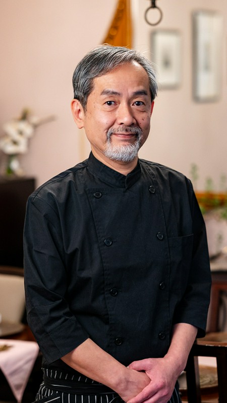 手島　賢一 氏